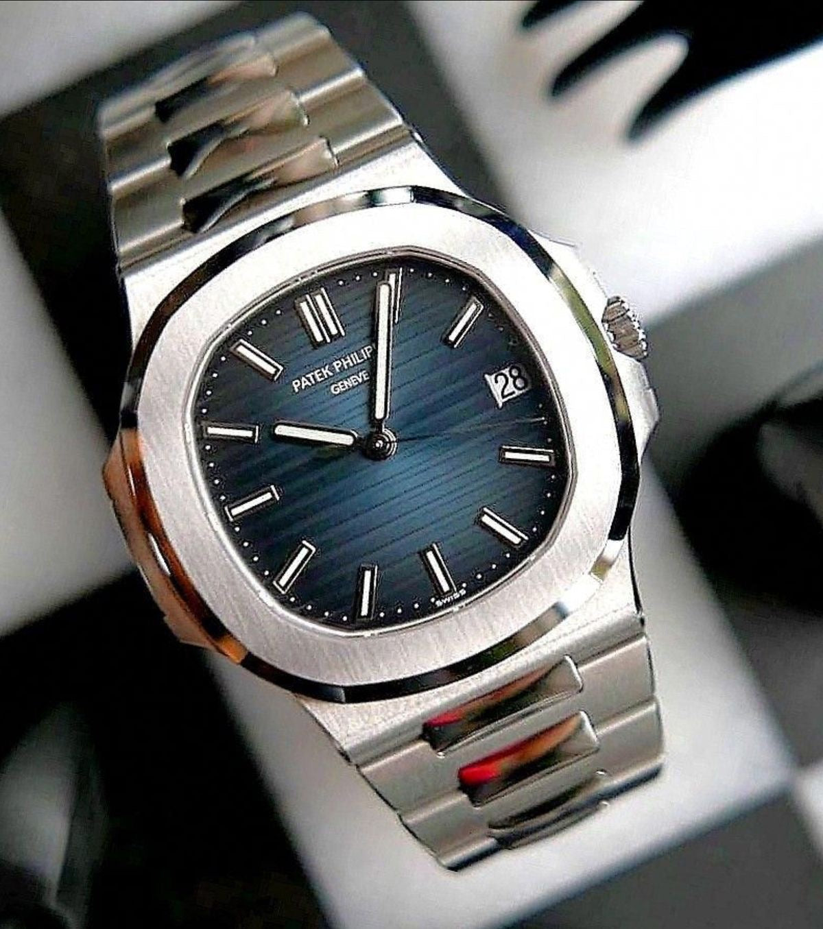 Patek Philippe Nautilus Genève Black