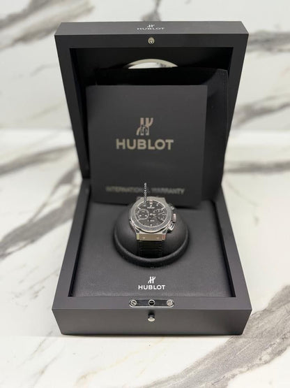 Hublot watch packaging, including the box, outer watch box.